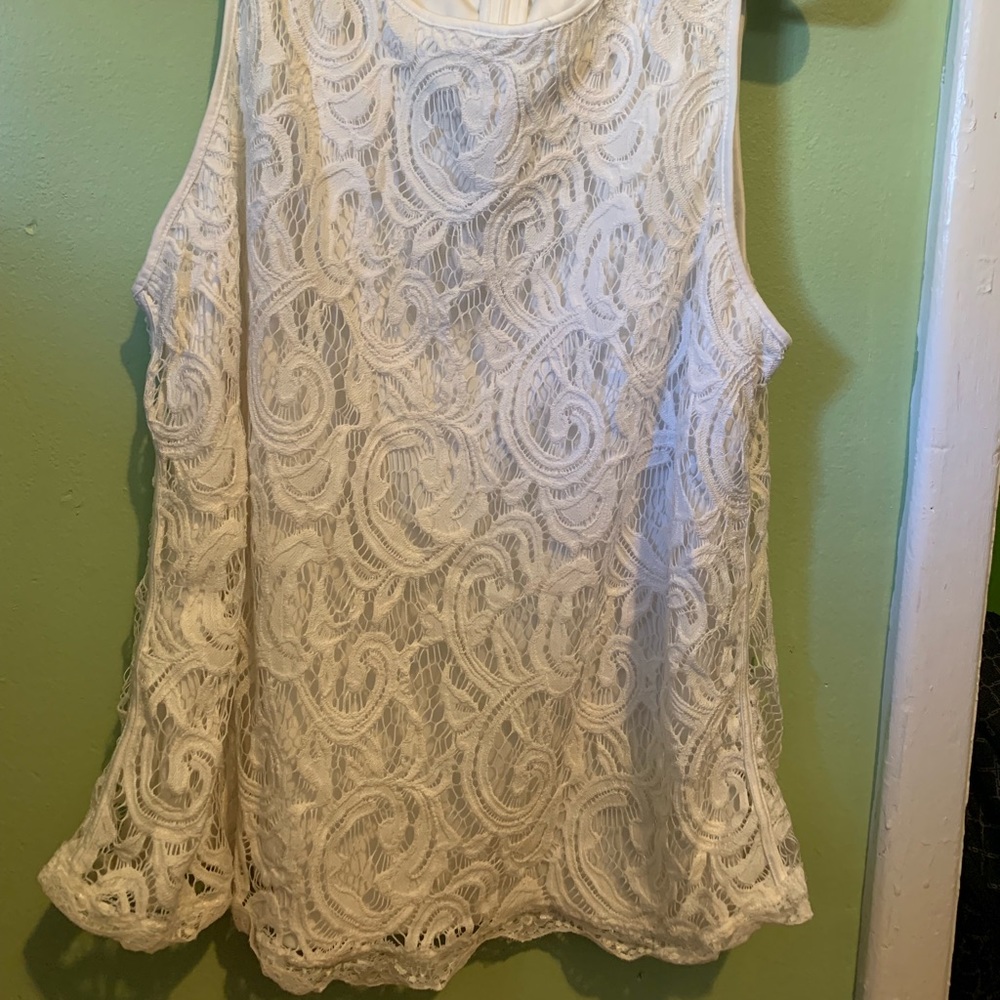White lace top Adrianna Papell